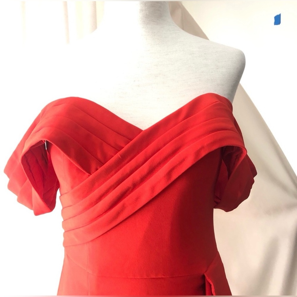 Lavish Alice One Shoulder Coral Red cocktail Dress - Picture 4 of 12